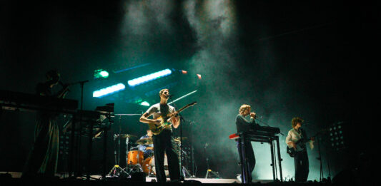 De “Overnight” a “TOBELOVED”: Parcels cautiva a Monterrey con su gira 2026