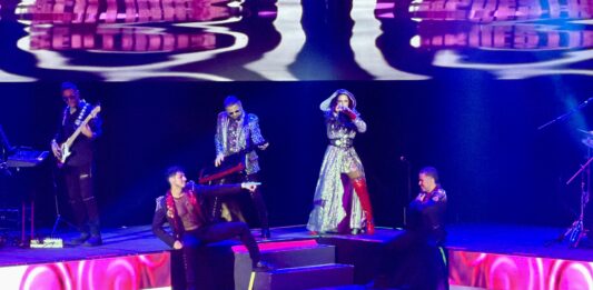 Sentidos Opuestos hizo cantar a Monterrey y Alessandra Rosaldo vivió un emotivo momento al recordar a su padre