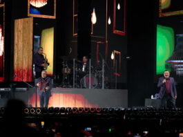 Conjunto Primavera conquista la Arena CDMX con una noche de nostalgia, amor y desamor